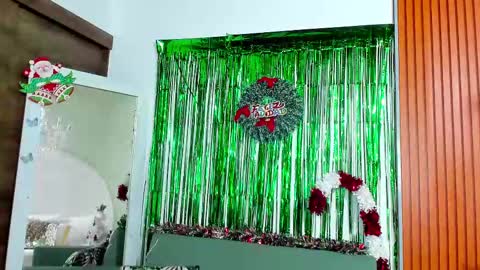 Snapshot of angelbennet_ chatting on 12/24/24, 03:49 Angel Bennet online show from 12/24/24, 03:49