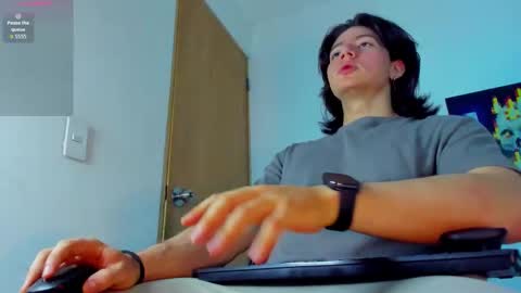 Snapshot of angelbennet_ chatting on 11/02/25, 01:30 Angel Bennet online show from 11/02/25, 01:30