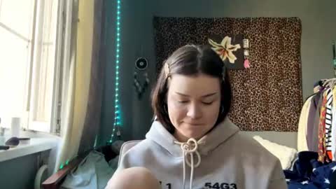 Snapshot of angelcatier chatting on 06/19/26, 02:10 angelcatier online show from 06/19/26, 02:10