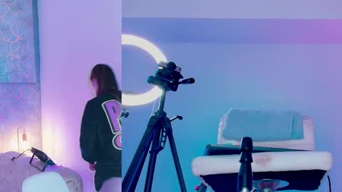 angel online show from 04/04/26, 01:37