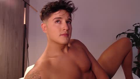 Snapshot of angelcossio chatting on 01/26/25, 09:40 Angel online show from 01/26/25, 09:40