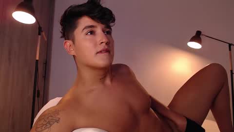 Snapshot of angelcossio chatting on 02/16/25, 02:09 Angel online show from 02/16/25, 02:09