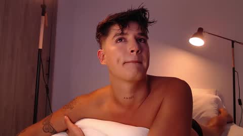 Snapshot of angelcossio chatting on 03/04/25, 10:05 Angel online show from 03/04/25, 10:05