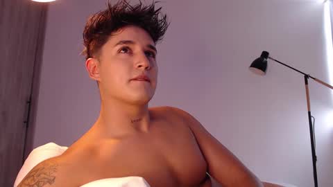 Snapshot of angelcossio chatting on 09/11/25, 08:09 Angel online show from 09/11/25, 08:09