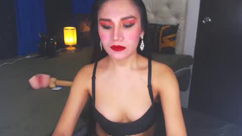 Snapshot of angelcumfallen chatting on 01/19/25, 12:49 Angel online show from 01/19/25, 12:49