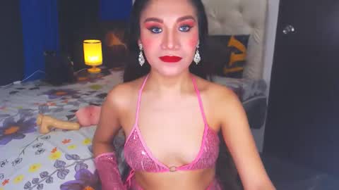 Snapshot of angelcumfallen chatting on 02/02/25, 04:59 Angel online show from 02/02/25, 04:59
