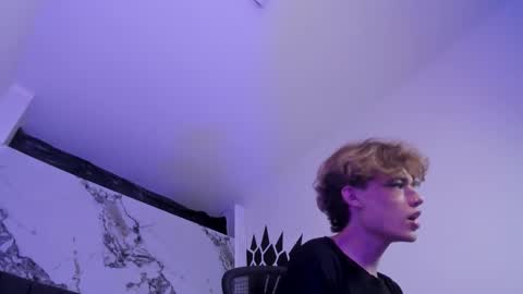 Snapshot of angeldoll_1 chatting on 02/18/26, 01:34 Angel Doll online show from 02/18/26, 01:34