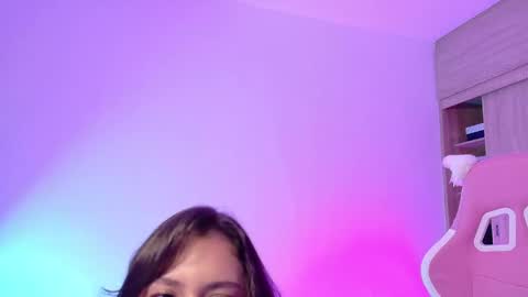 Snapshot of angeldusttt5 chatting on 02/26/26, 02:32 Valentina online show from 02/26/26, 02:32