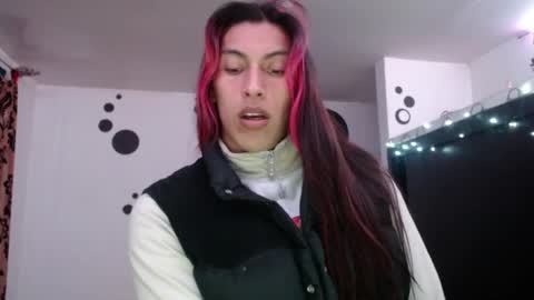 angele online show from 02/05/25, 02:08