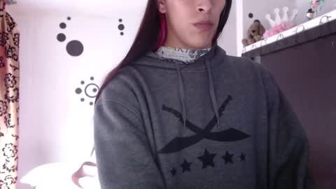 angele online show from 03/07/25, 11:27