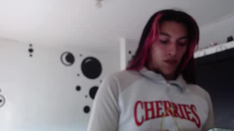 angele online show from 03/09/25, 09:57