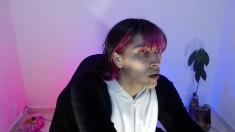 angele online show from 11/04/25, 01:32