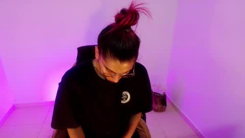 angele online show from 03/17/26, 06:11