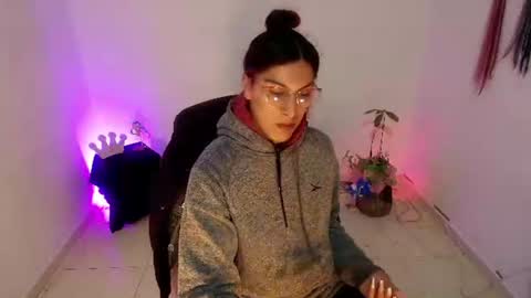 angele online show from 07/02/26, 06:14