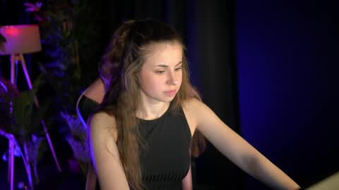 Angel online show from 05/10/26, 08:41