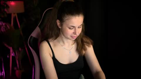 Angel online show from 05/11/26, 07:58