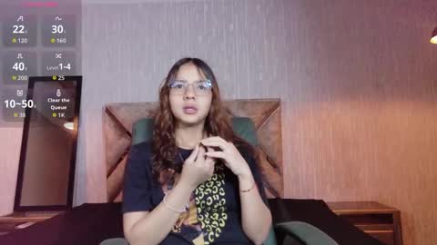 Snapshot of angeles_azul chatting on 10/04/25, 11:52 angel online show from 10/04/25, 11:52