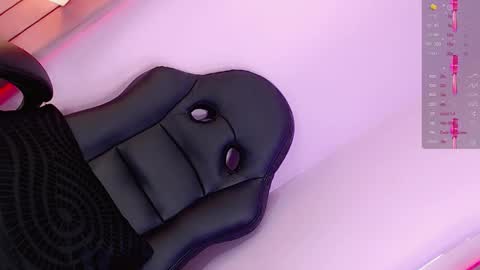 Snapshot of angeles_bust chatting on 02/23/25, 06:23 angeles_bust online show from 02/23/25, 06:23