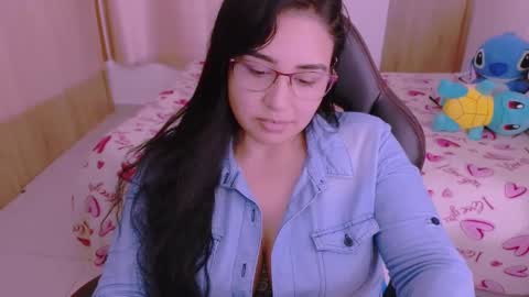 Snapshot of angeleslinda chatting on 01/26/25, 12:58 anastasia online show from 01/26/25, 12:58