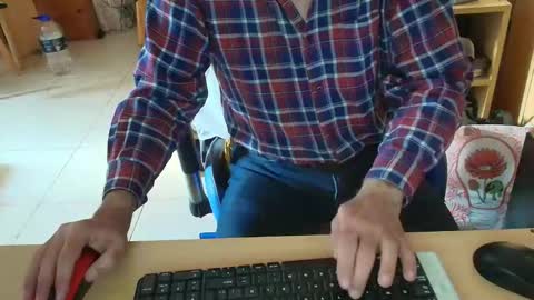 Snapshot of angelgarcia269 chatting on 06/03/26, 12:08 angelgarcia269 online show from 06/03/26, 12:08