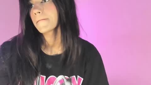 Carolina online show from 02/17/25, 12:32