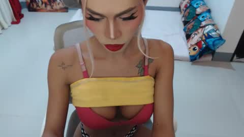 DIVINE ANGEL online show from 01/16/26, 12:25