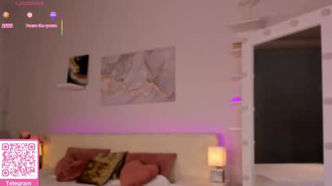 Emma online show from 03/10/26, 01:21