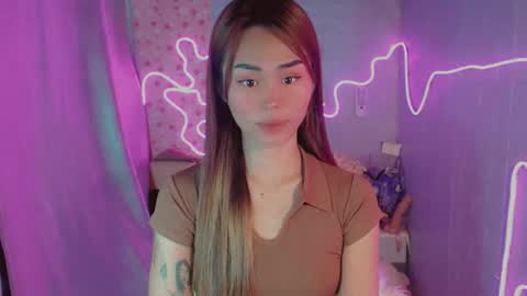 Snapshot of angelic_sex chatting on 05/31/26, 06:21 Angelica online show from 05/31/26, 06:21