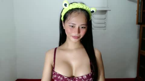 Snapshot of angelica_fuckdoll chatting on 12/08/24, 02:28 angelica online show from 12/08/24, 02:28