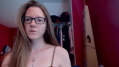 AngelicAngel online show from 10/28/25, 04:53