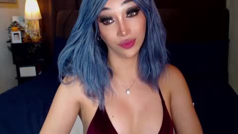 Snapshot of angelicqueents chatting on 02/02/25, 08:46 MS. AMALIA online show from 02/02/25, 08:46
