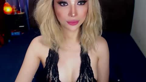 MS. AMALIA online show from 04/01/26, 07:20