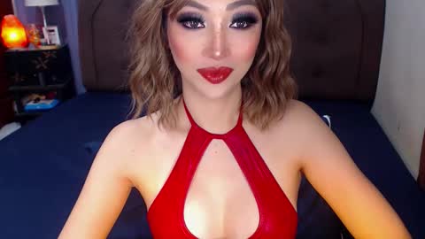 Snapshot of angelicqueents chatting on 05/15/26, 10:00 MS. AMALIA online show from 05/15/26, 10:00