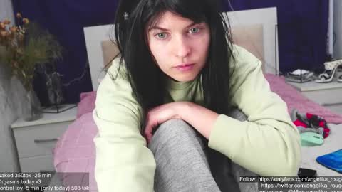 Snapshot of angelika_rouge chatting on 02/18/25, 12:49 Angelika Rouge online show from 02/18/25, 12:49
