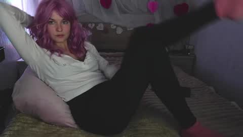 Snapshot of angelika_rouge chatting on 04/02/26, 05:54 Angelika Rouge online show from 04/02/26, 05:54