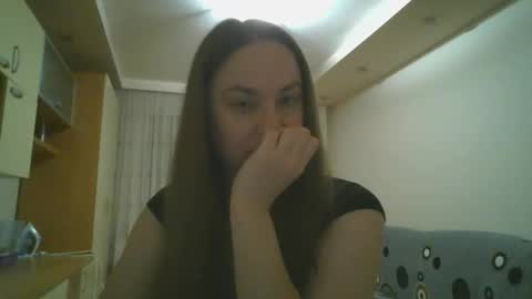 Snapshot of angelina_26 chatting on 10/17/25, 06:43 Angelina 26 online show from 10/17/25, 06:43