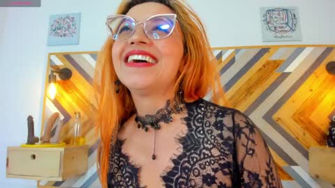 Snapshot of angelina_blanc chatting on 01/02/25, 03:08 Angelina Blanc online show from 01/02/25, 03:08