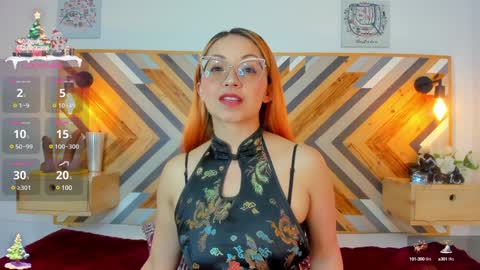 Snapshot of angelina_blanc chatting on 01/08/25, 11:43 Angelina Blanc online show from 01/08/25, 11:43