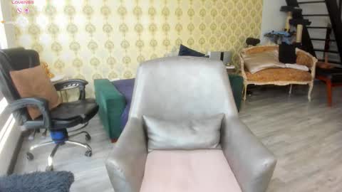 angelina_class_7 online show from 10/23/25, 02:49