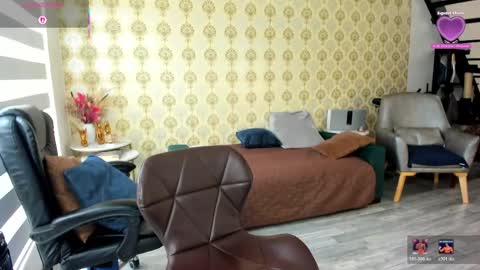 angelina_class_7 online show from 04/19/26, 03:33