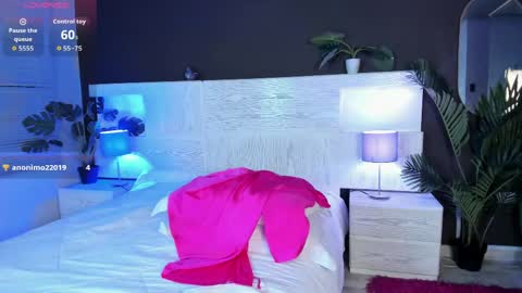 angelina_hilton online show from 05/12/26, 12:02