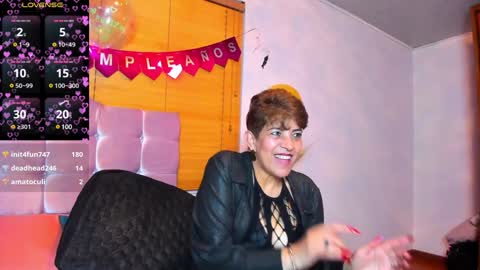 Snapshot of angelina_stone_65 chatting on 12/28/24, 11:26 Angelina online show from 12/28/24, 11:26
