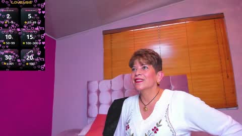 Snapshot of angelina_stone_65 chatting on 01/06/25, 07:02 Angelina online show from 01/06/25, 07:02