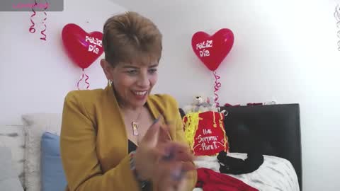 Snapshot of angelina_stone_65 chatting on 02/14/25, 02:07 Angelina online show from 02/14/25, 02:07