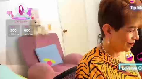Snapshot of angelina_stone_65 chatting on 09/23/25, 01:58 Angelina online show from 09/23/25, 01:58