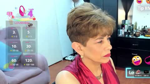 Snapshot of angelina_stone_65 chatting on 10/04/25, 11:03 Angelina online show from 10/04/25, 11:03