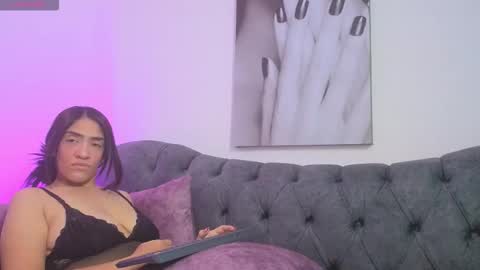 angelinaa__smith online show from 09/18/25, 08:00