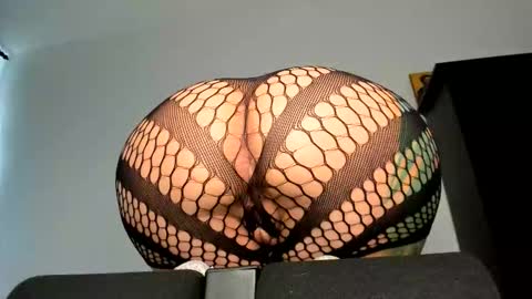 Snapshot of angelinacht chatting on 10/27/25, 09:57 Angelina online show from 10/27/25, 09:57