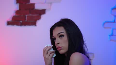 Snapshot of angelinagia chatting on 01/14/25, 11:05 Angelina online show from 01/14/25, 11:05