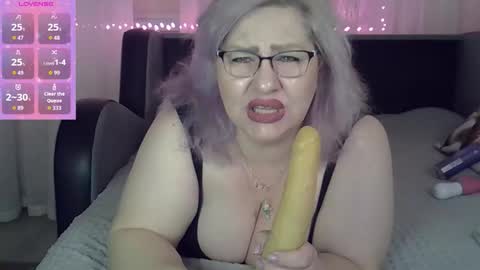 AngelinaGlam online show from 11/24/25, 06:40